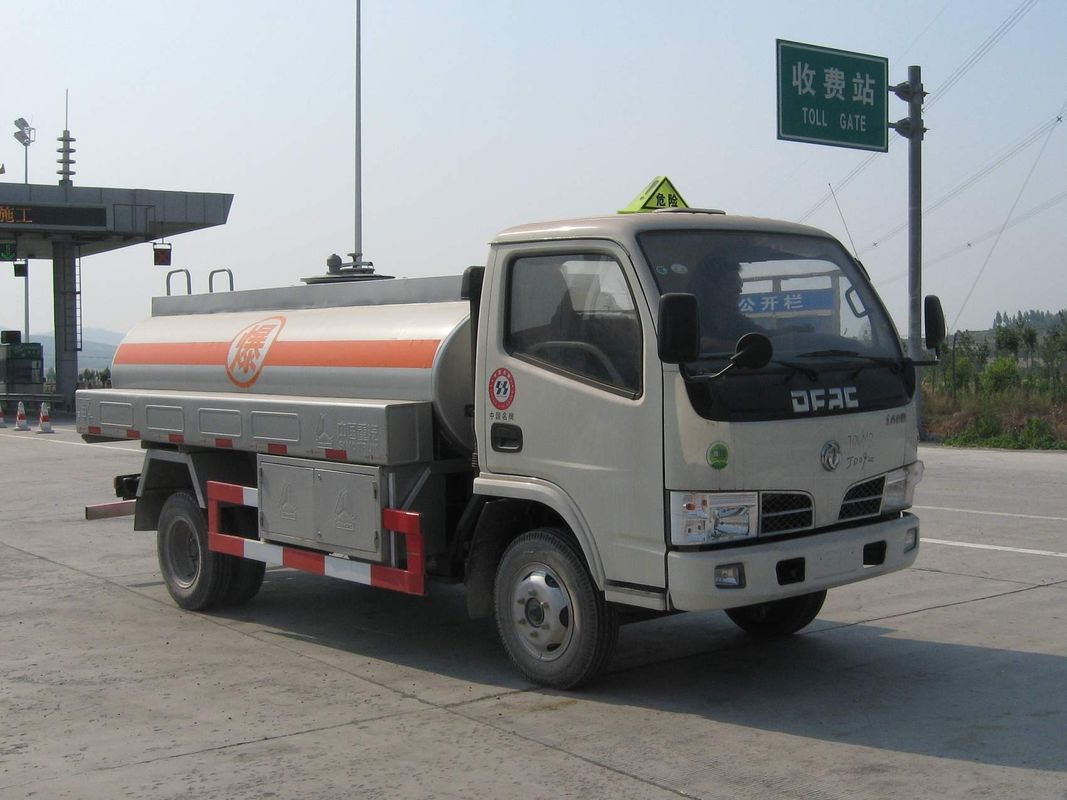 4.5 κυβικοί μετρητές Fule/φορτηγό πετρελαιοφόρων με τη δεξαμενή 4000 X 1500 X 1000